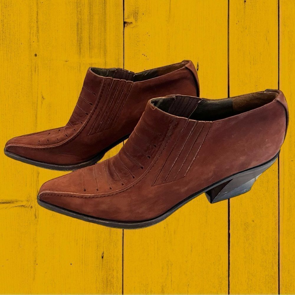 Vintage 90s Via Spiga suede wooden heel pointed toe shoes western style